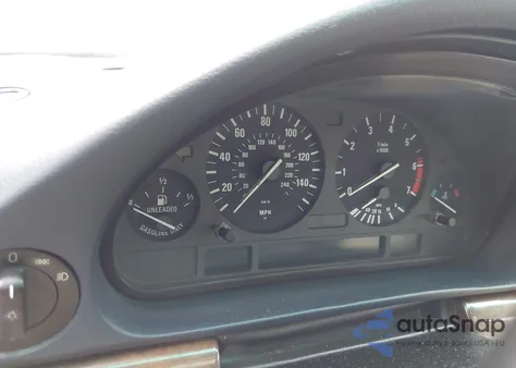 2000 BMW 740Il z USA, uszkodzony, nr VIN WBAGH8345YDP11134